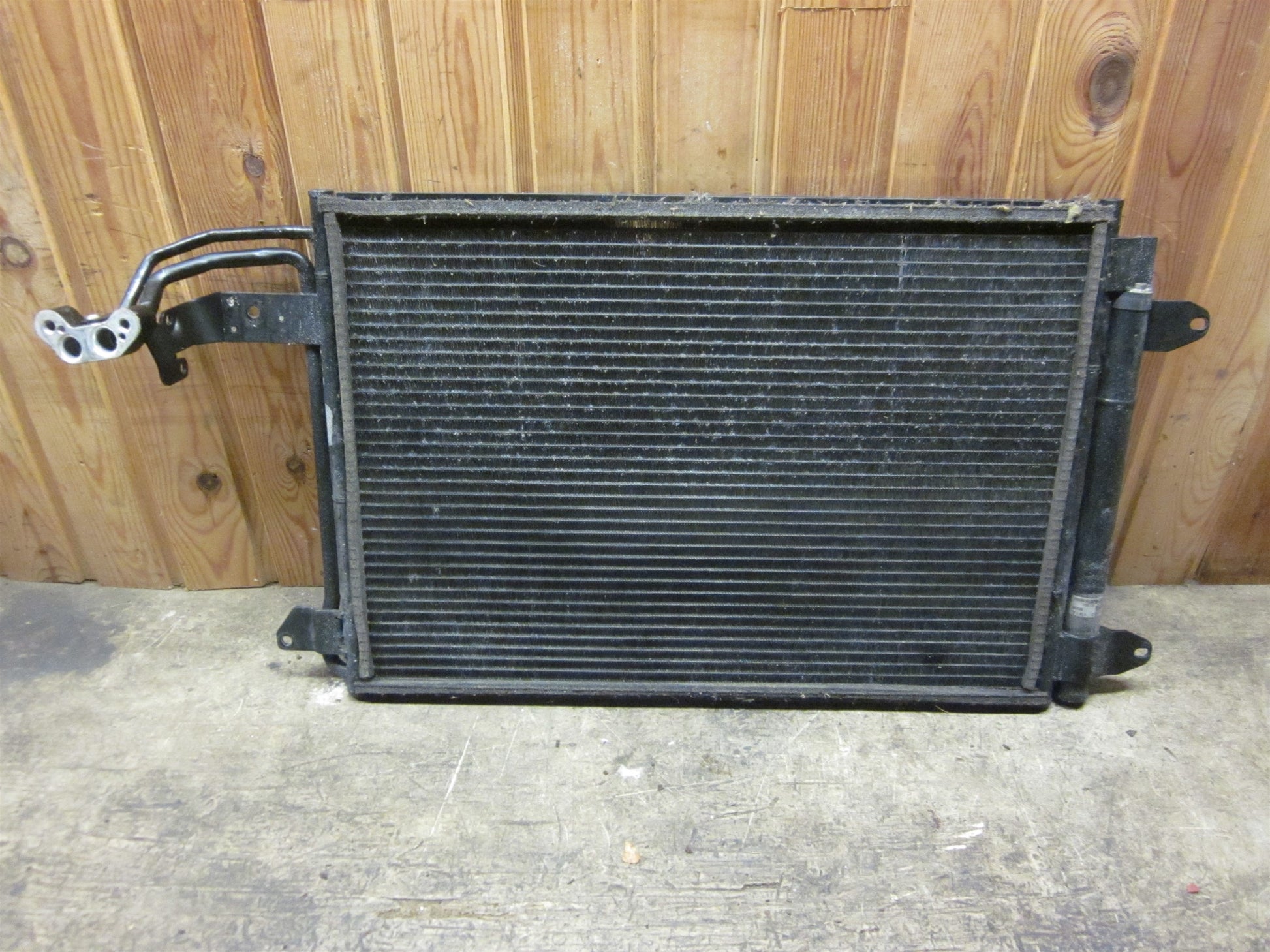 VW Golf 5 1K Køler Aircond Med OEM Nr. 1K0820191A Fra VW Ophugger