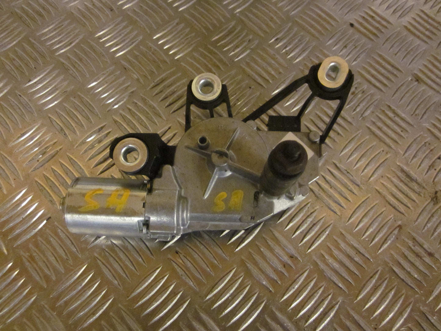 VW Fox 5Z Bagrudevisker Motor Med OEM Nr. 5Z6955711 Fra VW Ophugger