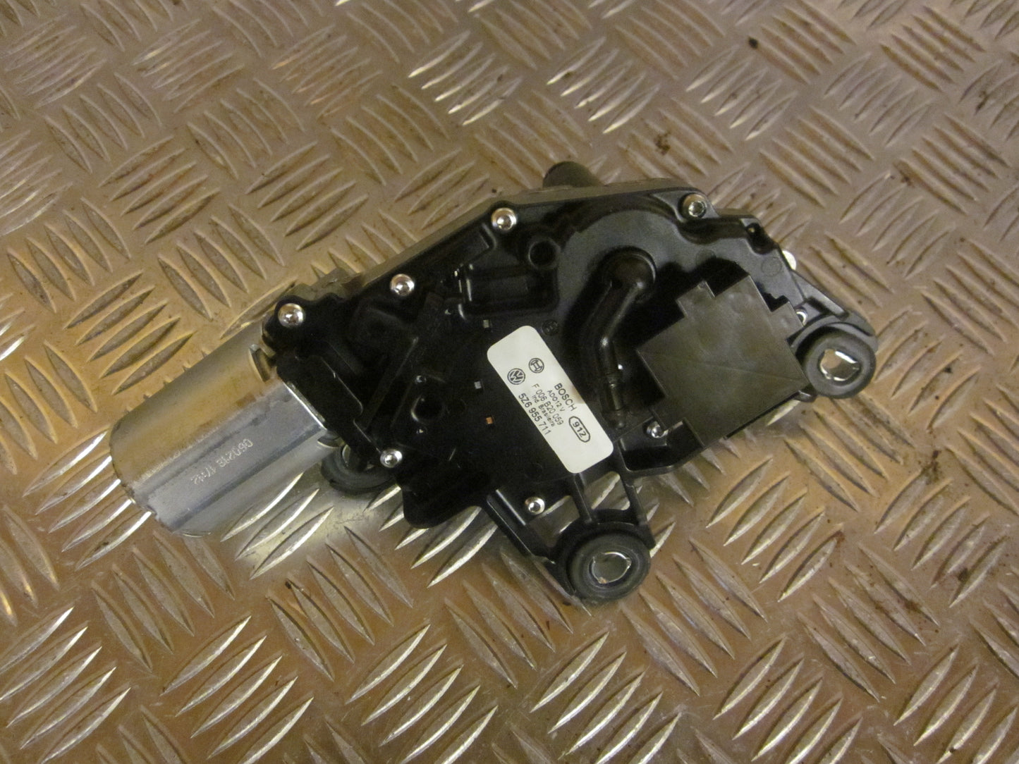 VW Fox 5Z Bagrudevisker Motor Med OEM Nr. 5Z6955711 Fra VW Ophugger