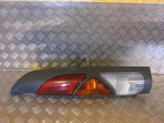 Renault Kangoo 1 Baglygte Med OEM Nr. Ophugger Fra Renault Ophugger
