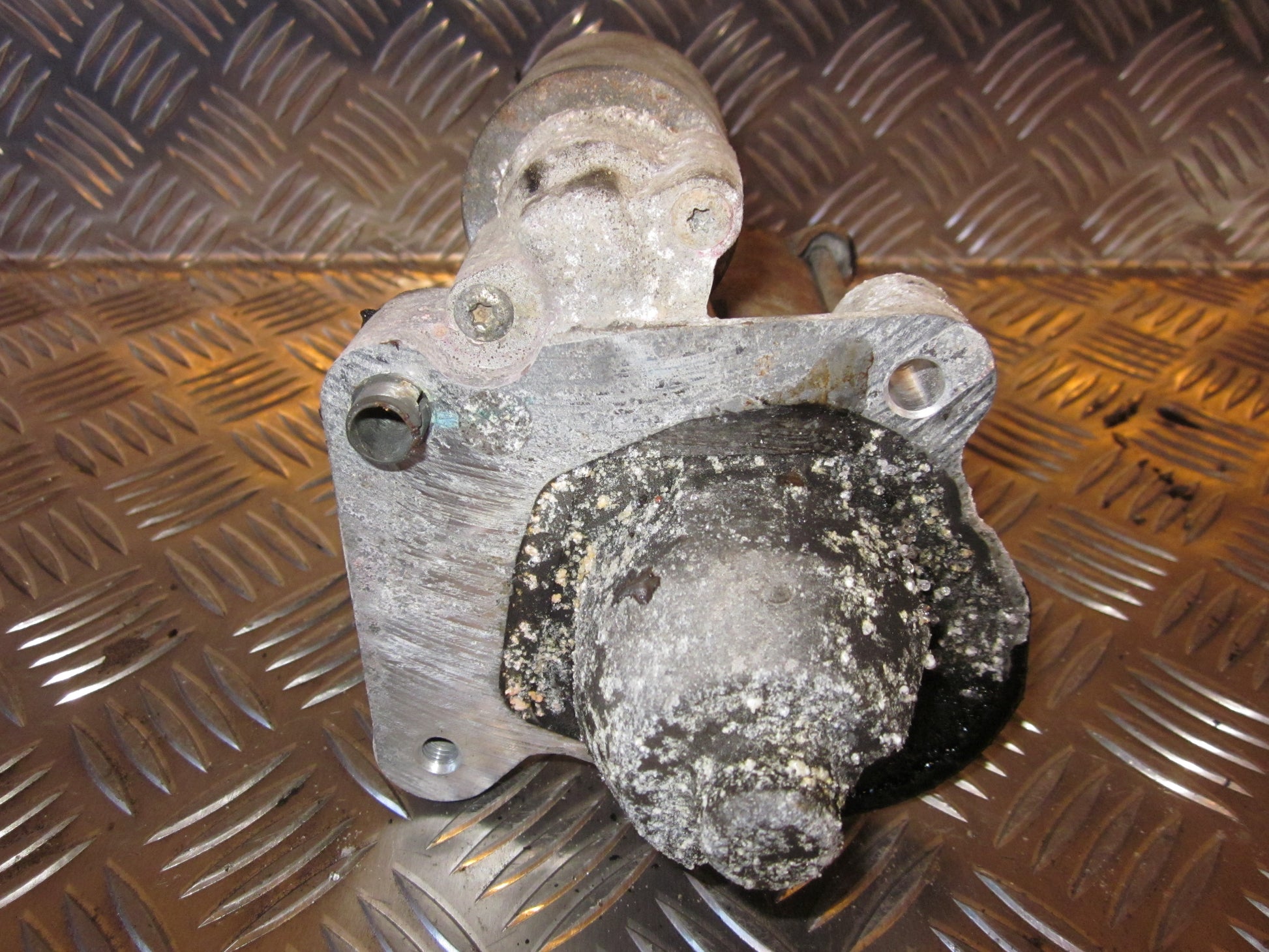 Ford Fusion 1 Starter Med OEM Nr. 2SGU11000EE Fra Ford Ophugger