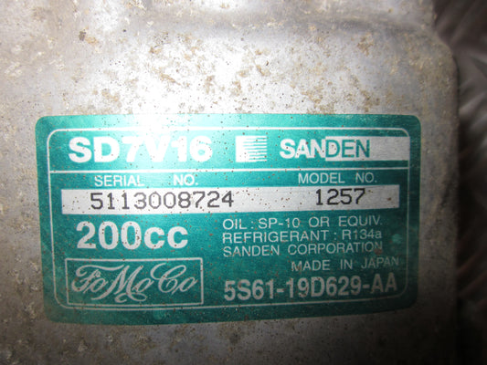Ford Fusion 1 Aircondition Pumpe Med OEM Nr. MODEL1257 Fra Ford Ophugger