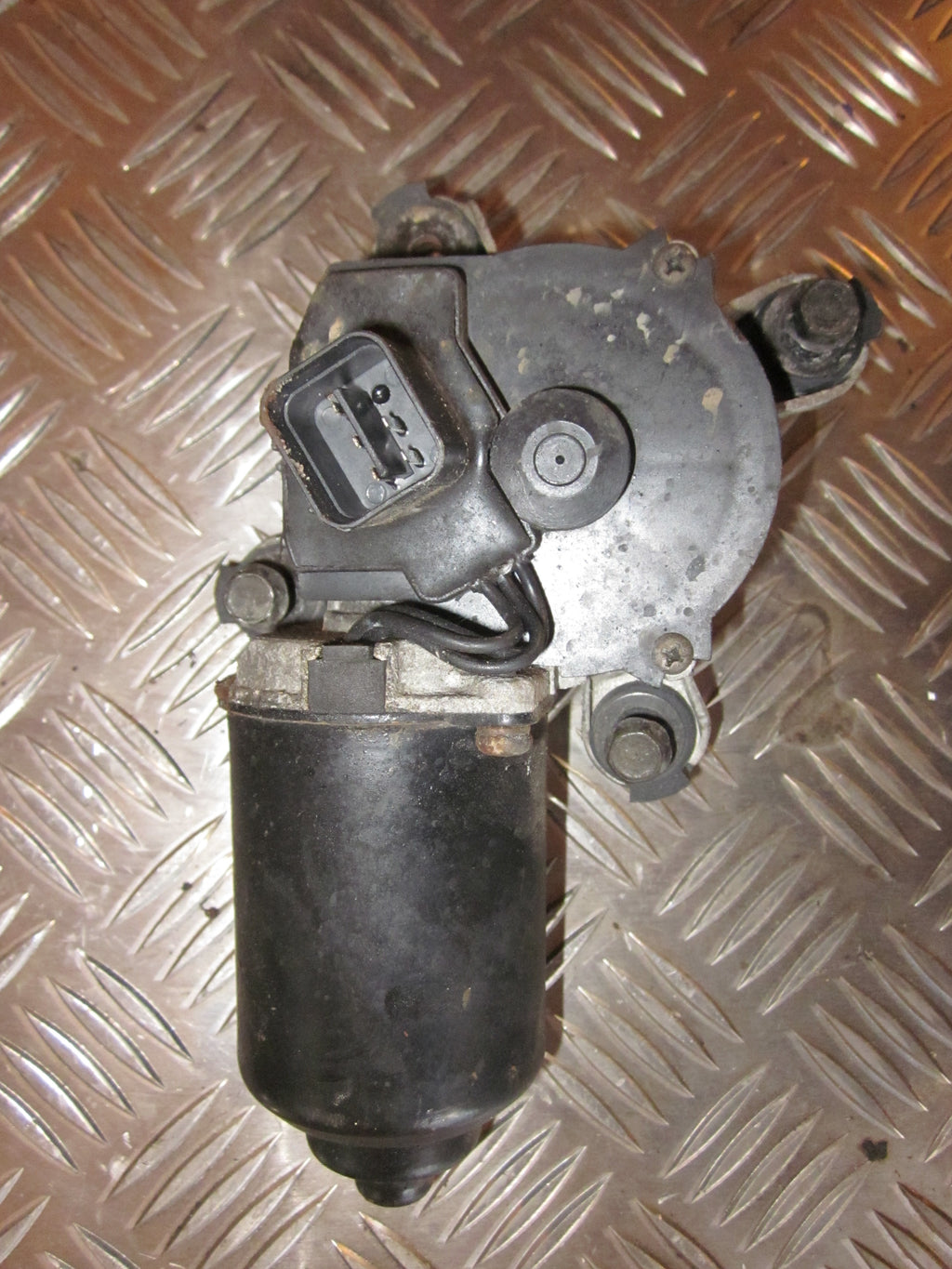 Kia Rio Dc Viskermotor Med OEM Nr. 035217320 Fra Kia Ophugger