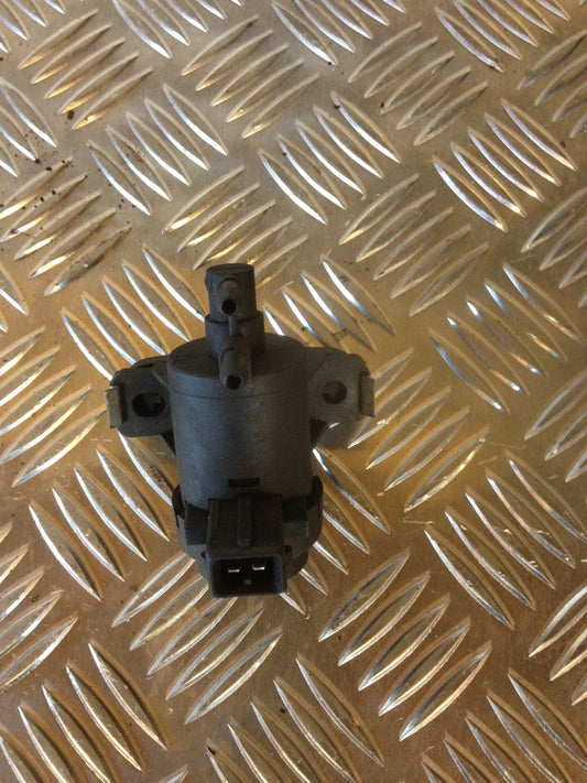 Renault Laguna 2 Turbo Ladetrykreg Med OEM Nr. Ophugger Fra Renault Ophugger