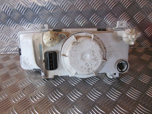 Skoda Felicia Forlygte Med OEM Nr. Ophugger Fra Skoda Ophugger