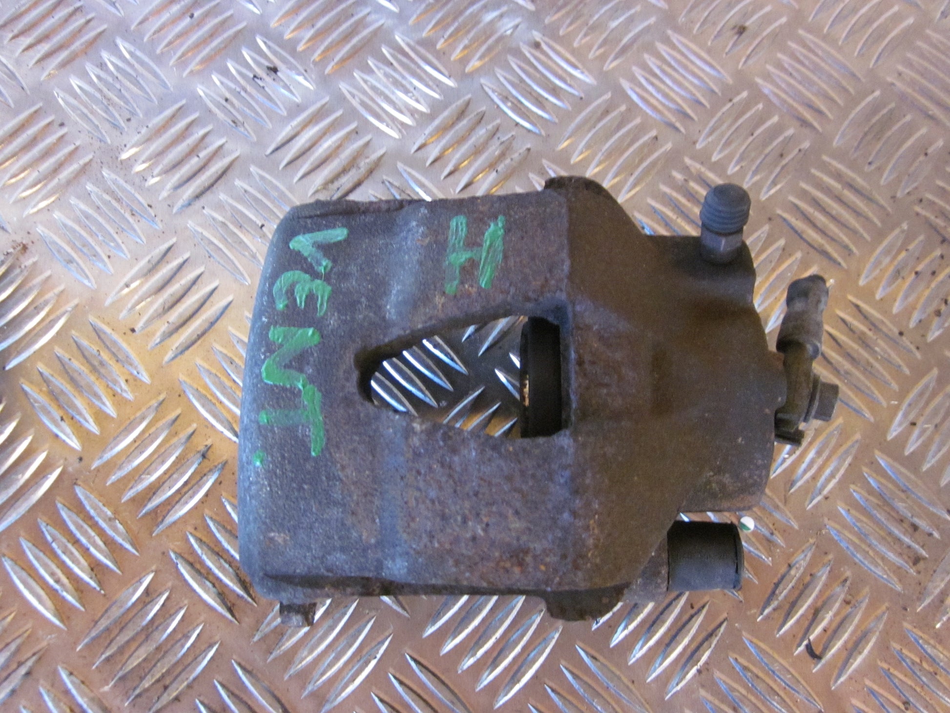 VW Golf 4 1J Bremsekaliber HF Med OEM Nr. Ophugger Fra VW Ophugger