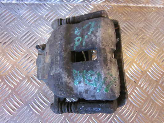 Nissan Primera P11 Bremsekaliber VF Med OEM Nr. Ophugger Fra Nissan Ophugger