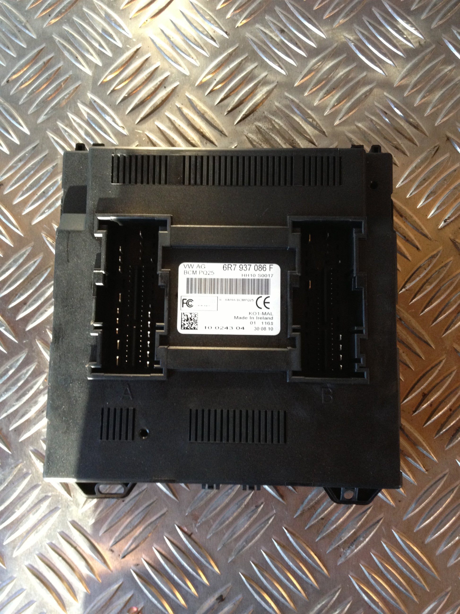 Skoda Fabia Bcm / Komfortkomputer Med OEM Nr. Ophugger Fra Skoda Ophugger