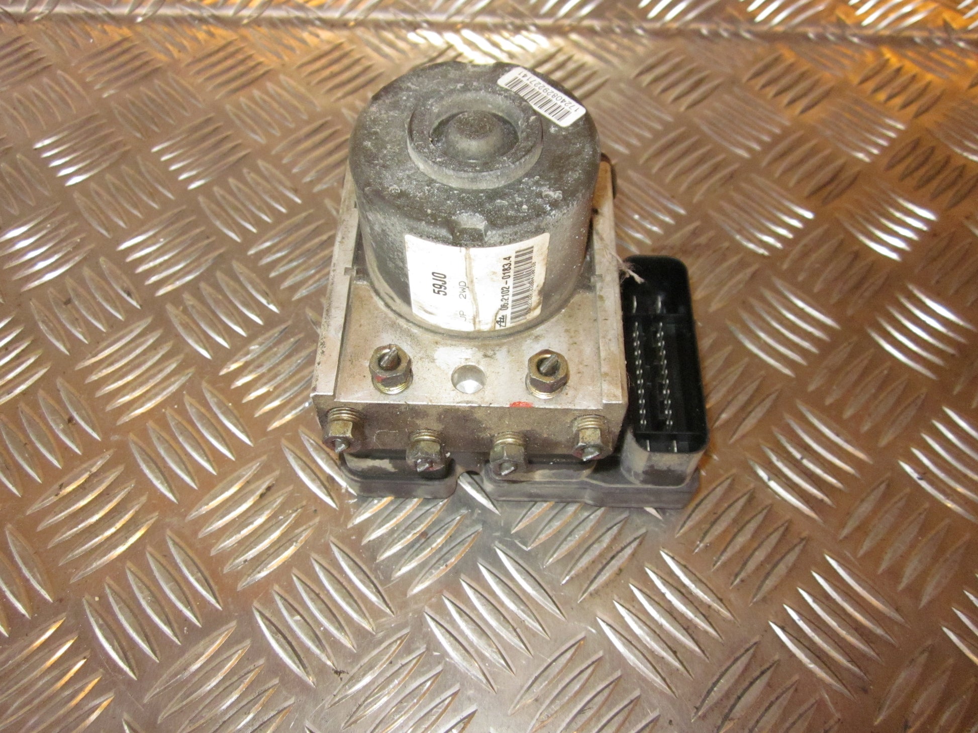 Suzuki Liana Abs Pumpe Med OEM Nr. 5611059JA0 Fra Suzuki Ophugger
