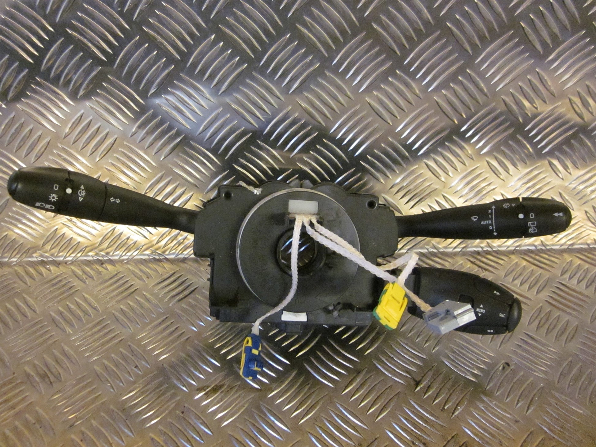 Citroen Xsara Kontakt Combi Med OEM Nr. 96533598XT Fra Citroen Ophugger