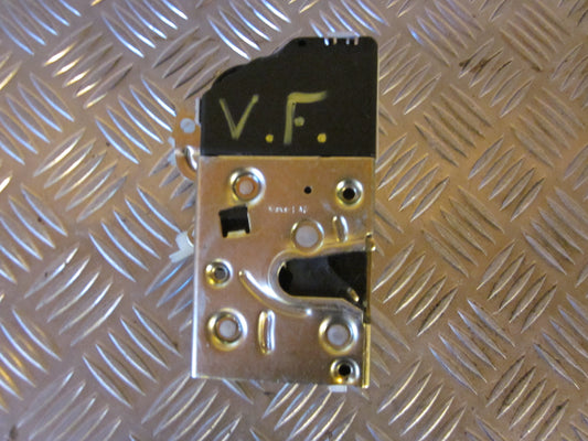 Citroen C5 Dørlås Med OEM Nr. 9135J1 Fra Citroen Ophugger