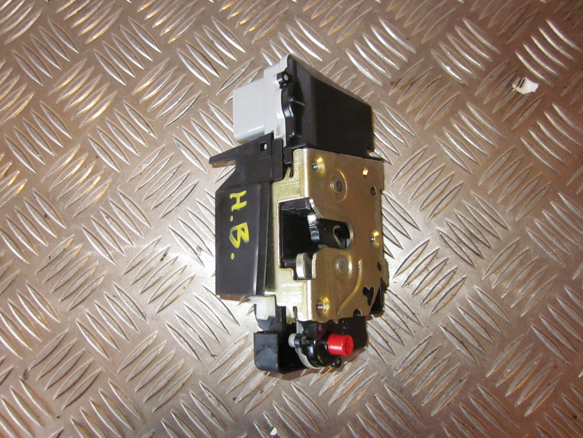Citroen C5 Dørlås Med OEM Nr. 9138A2 Fra Citroen Ophugger