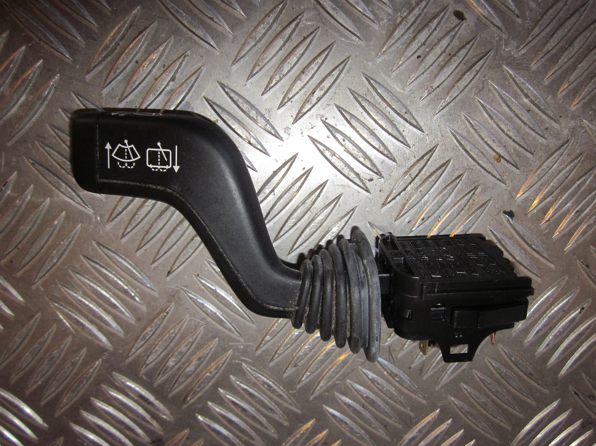 Opel Agila A Kontakt Visker Med OEM Nr. Ophugger Fra Opel Ophugger