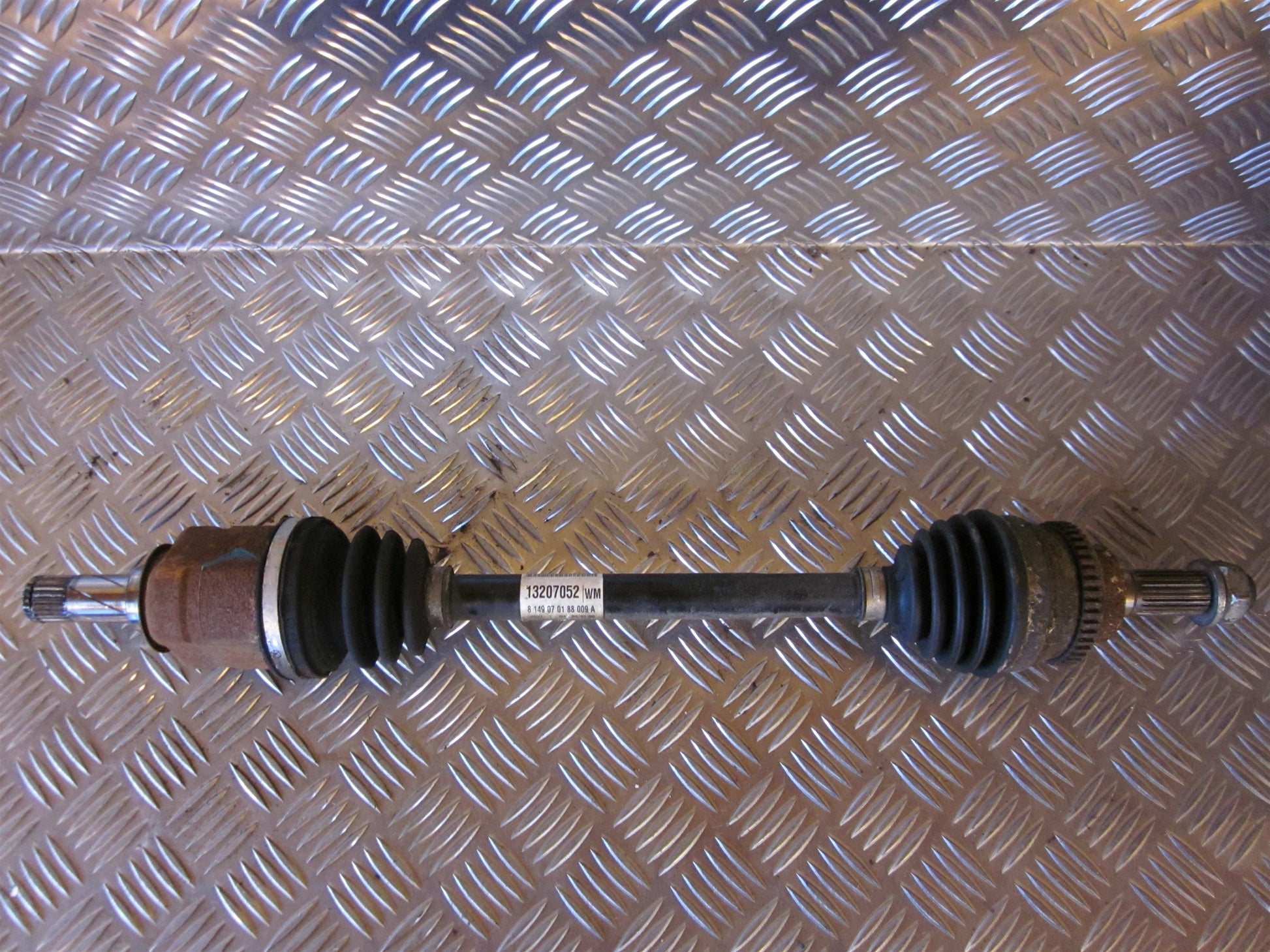 Opel Agila A Trækaksel For V Med OEM Nr. Ophugger Fra Opel Ophugger