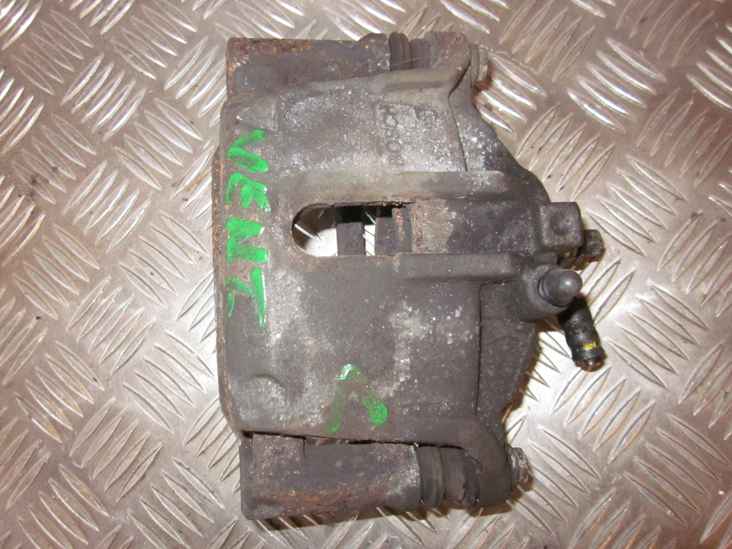 Opel Agila A Bremsekaliber VF Med OEM Nr. Ophugger Fra Opel Ophugger