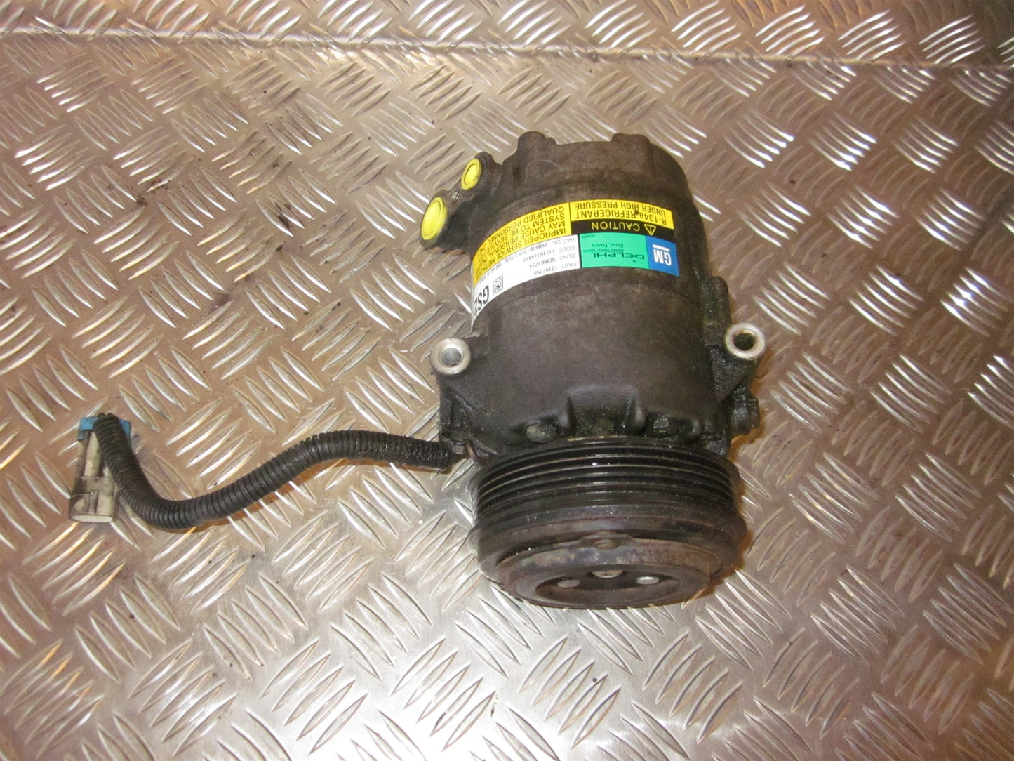 Opel Agila A Aircondition Pumpe Med OEM Nr. MODEL7255 Fra Opel Ophugger