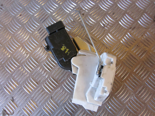 Opel Agila A Dørlås Med OEM Nr. Ophugger Fra Opel Ophugger