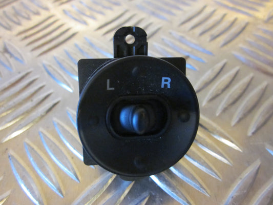 Hyundai I10 Kontakt Sidespejl Med OEM Nr. Ophugger Fra Hyundai Ophugger