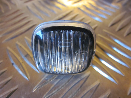 Skoda Fabia Blinklygte Skærm Med OEM Nr. 1U0949127B Fra Skoda Ophugger