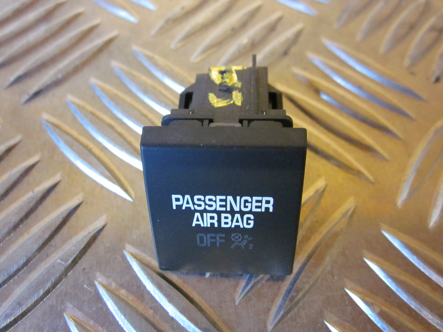 Skoda Fabia Airbag Kontrollampe Med OEM Nr. 5J0919235AWHS Fra Skoda Ophugger