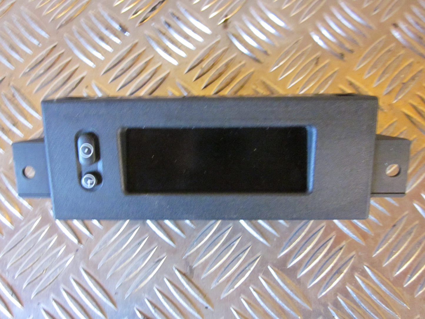 Opel Corsa C Ur Med OEM Nr. 13242079 Fra Opel Ophugger