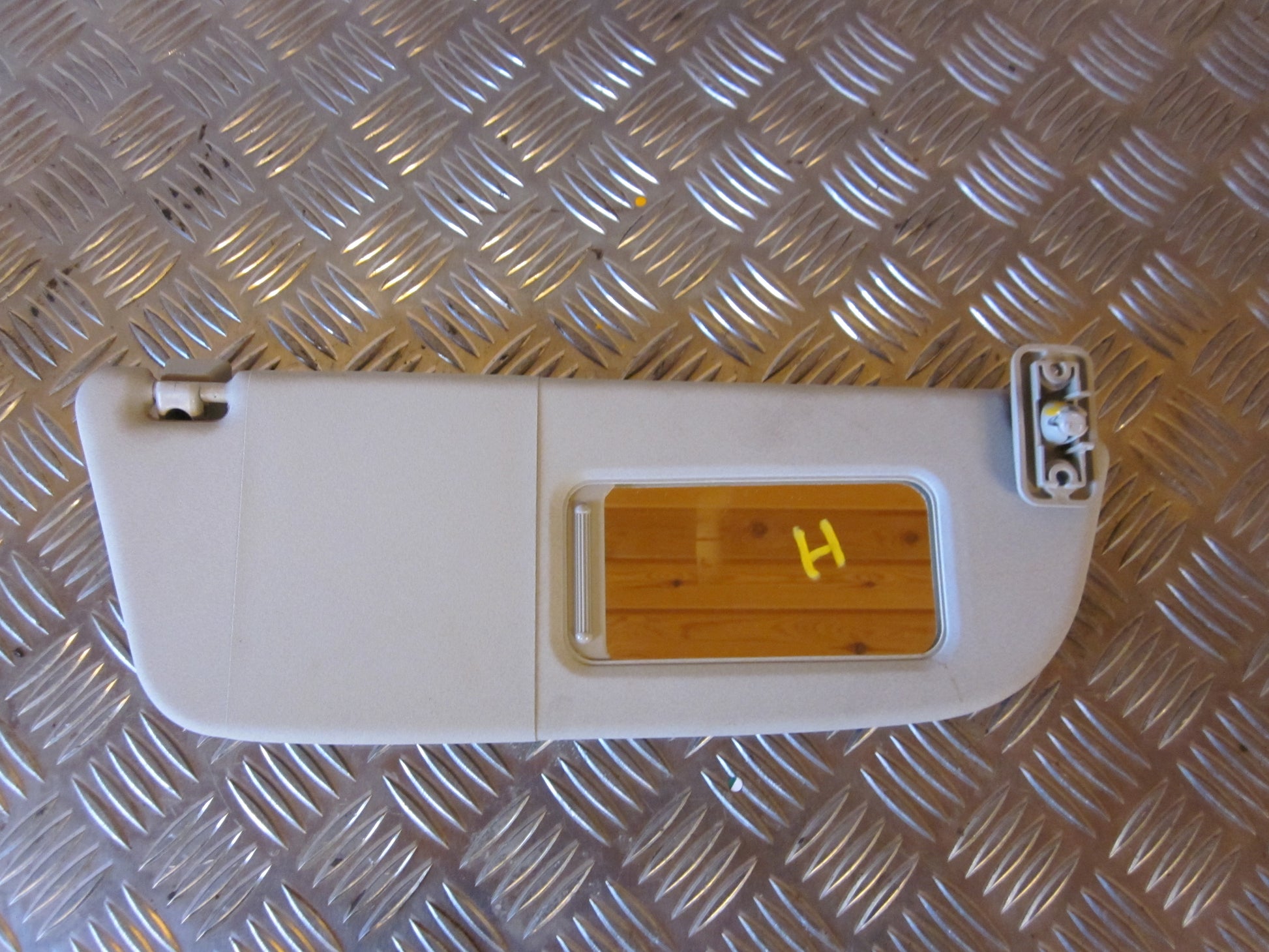 Opel Corsa C Solskærm Med OEM Nr. Ophugger Fra Opel Ophugger