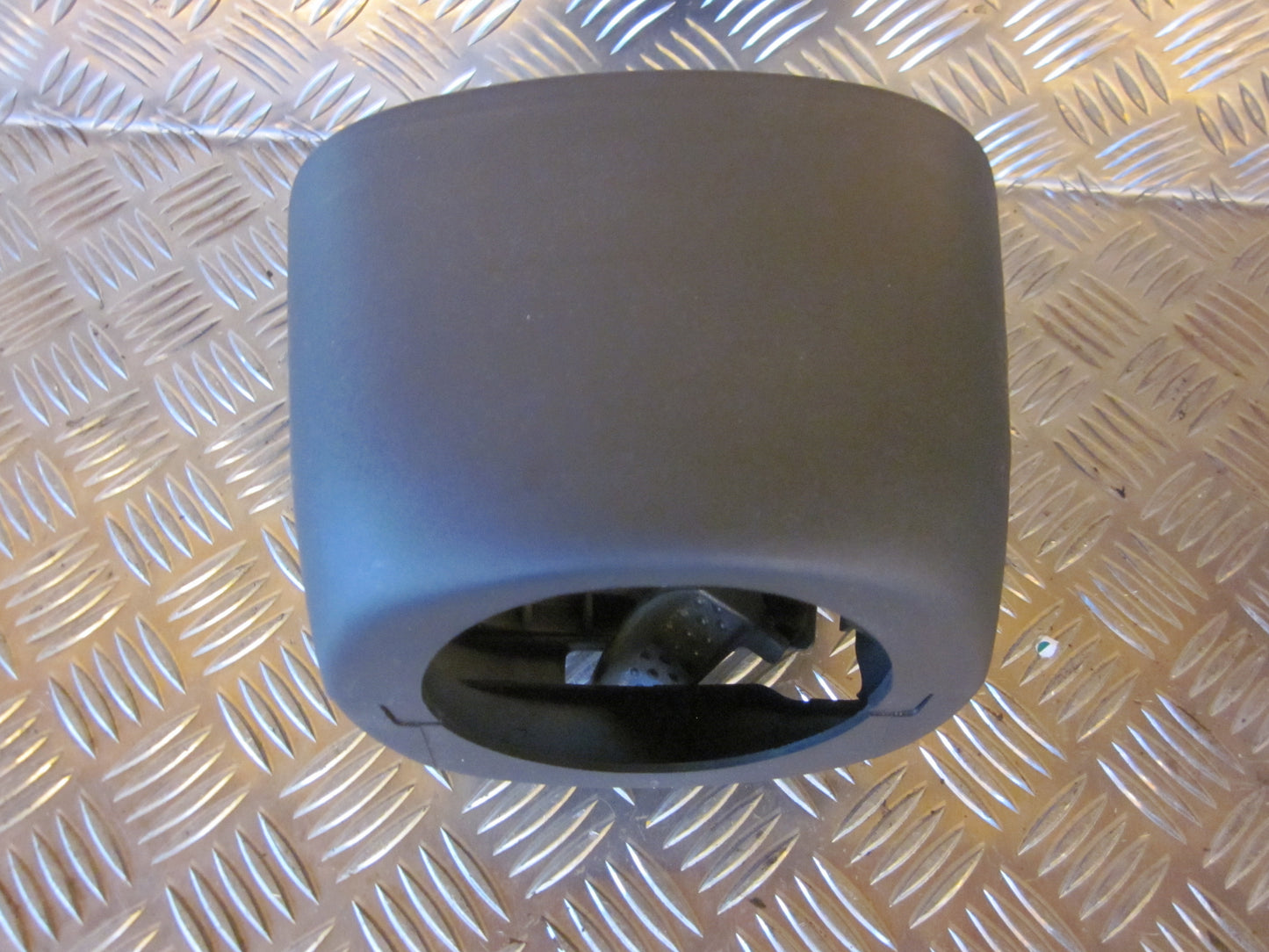 Opel Corsa C Ratafdækning Med OEM Nr. Ophugger Fra Opel Ophugger