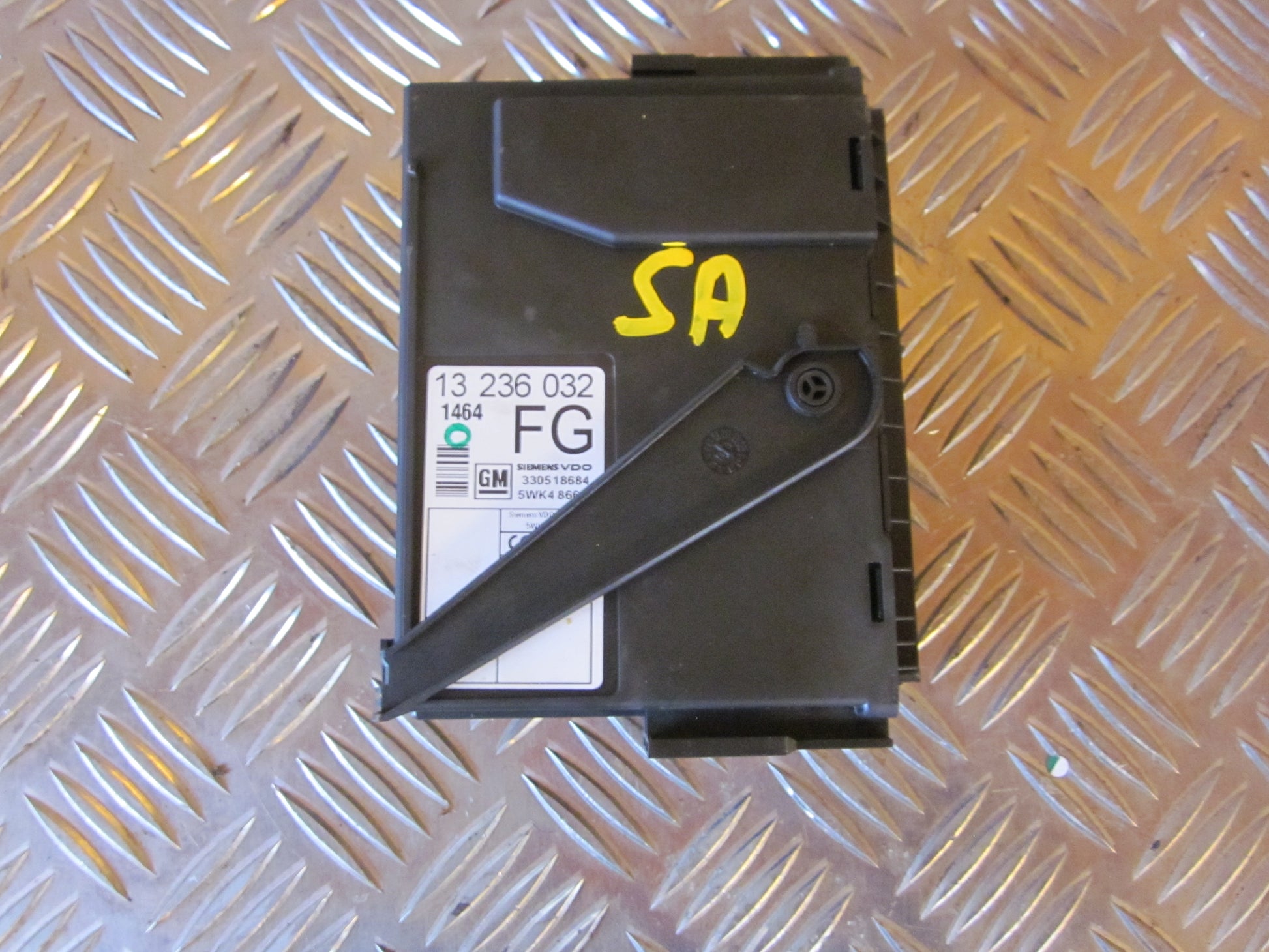 Opel Corsa C Bcm / Komfortkomputer Med OEM Nr. Ophugger Fra Opel Ophugger