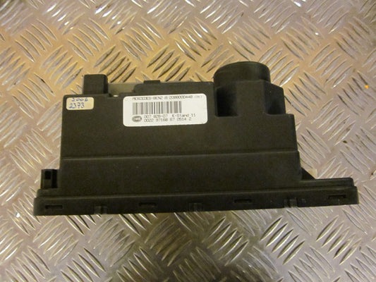 Mercedes C 180-280 W202 Centrallås Pumpe Med OEM Nr. Ophugger Fra Mercedes Ophugger