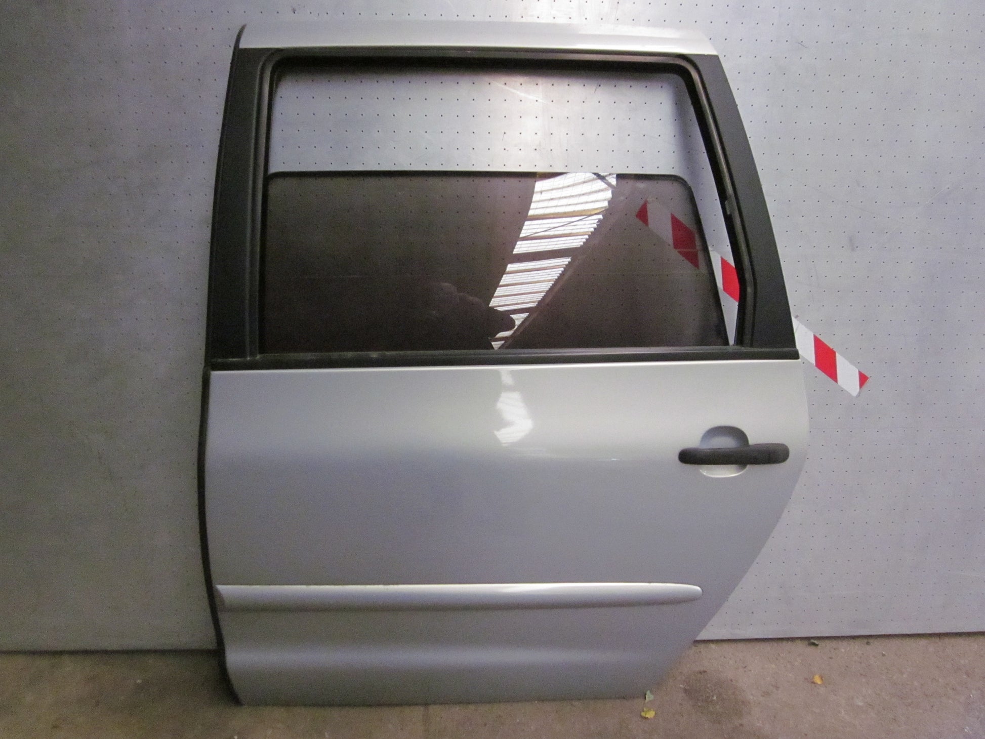 Ford Galaxy Bagdør V Med OEM Nr. Ophugger Fra Ford Ophugger