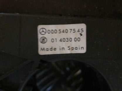 Mercedes VITO W638 Kontakt Combi Med OEM Nr. Ophugger Fra Mercedes Ophugger