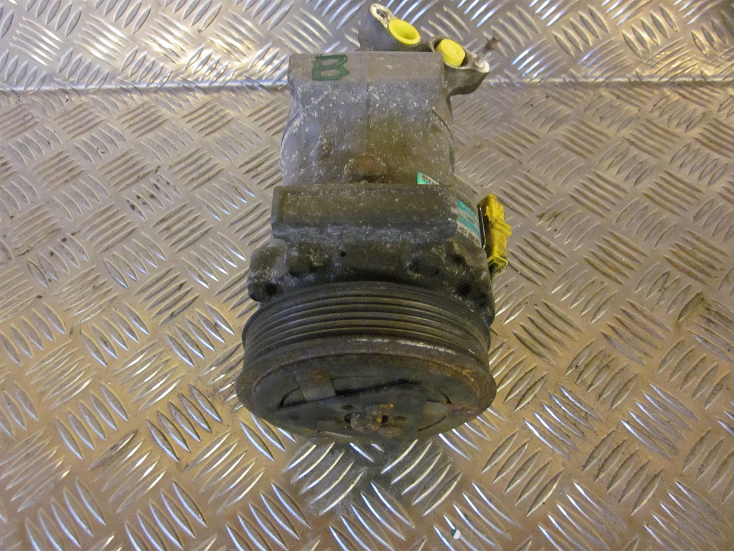 Peugeot 307 Aircondition Pumpe Med OEM Nr. MODEL1438F Fra Peugeot Ophugger