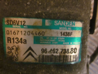 Peugeot 307 Aircondition Pumpe Med OEM Nr. 96426273880 Fra Peugeot Ophugger