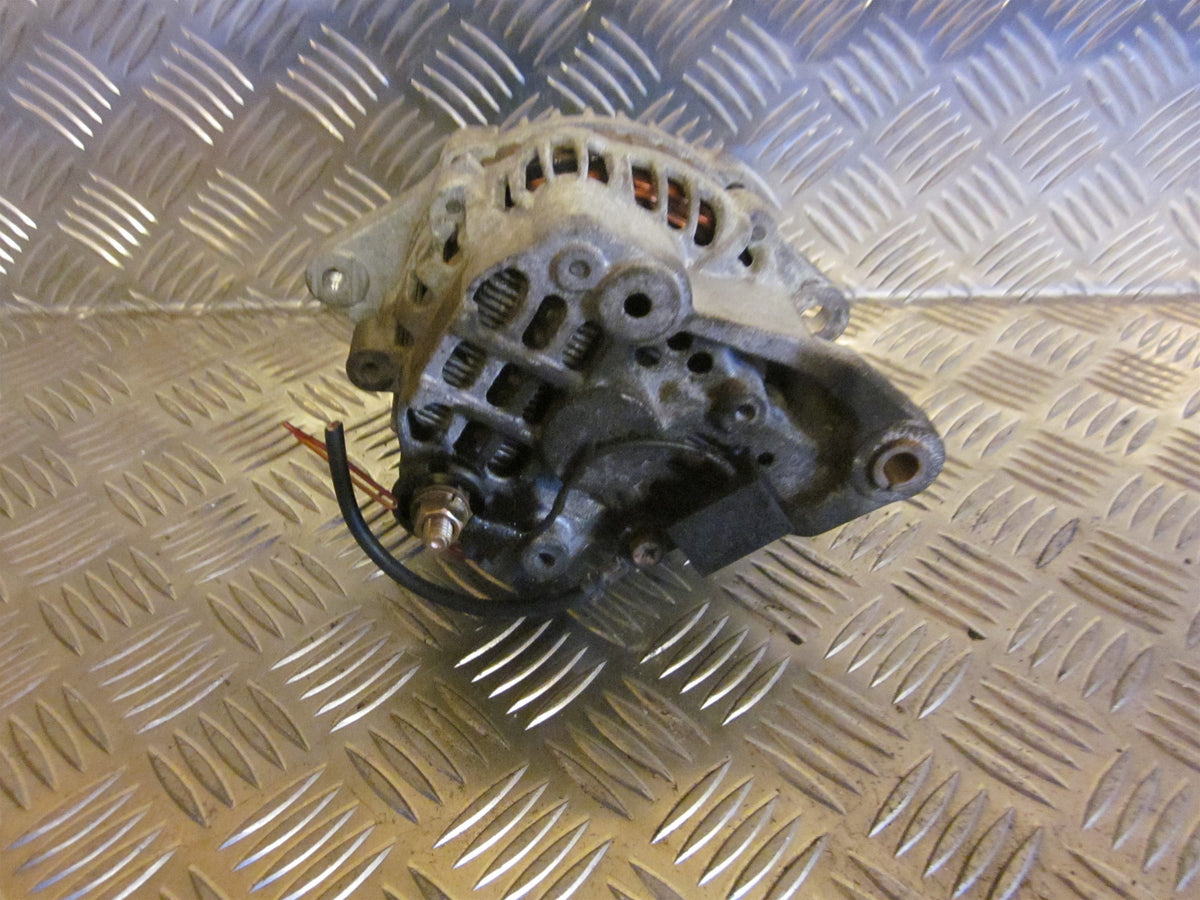Nissan Almera N15 Generator Med OEM Nr. 231000M010 Fra Nissan Ophugger