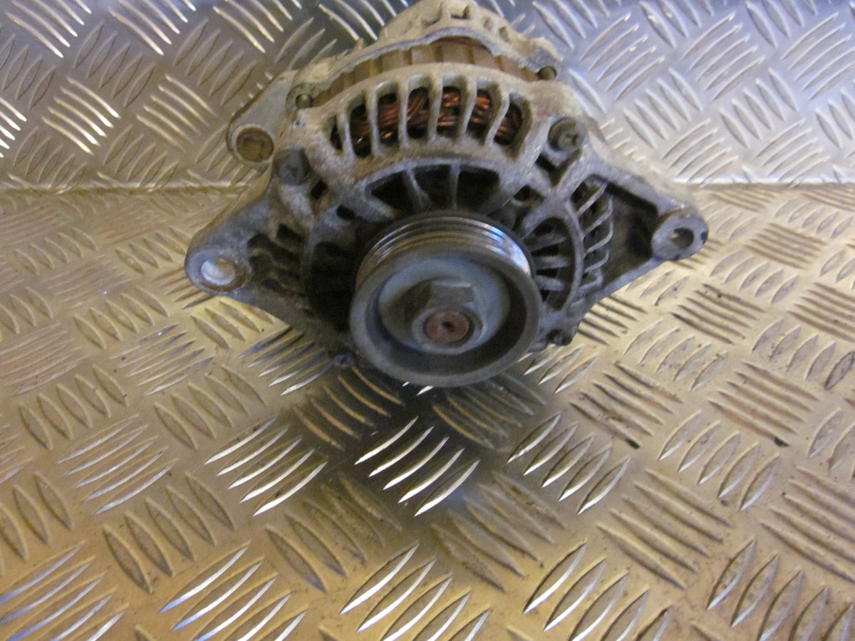 Nissan Almera N15 Generator Med OEM Nr. 231000M010 Fra Nissan Ophugger