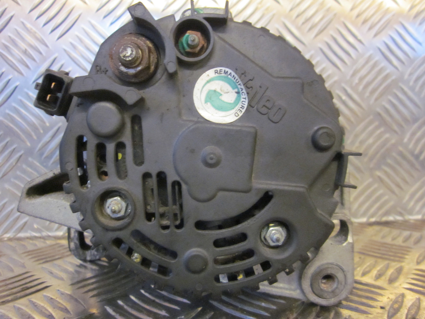 VW Vento 1H Generator Med OEM Nr. 281768 Fra VW Ophugger