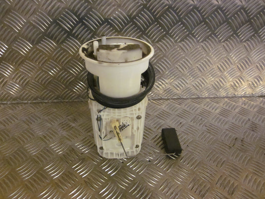 VW Polo 9N Benz/Brændstofpumpe El Med OEM Nr. Ophugger Fra VW Ophugger