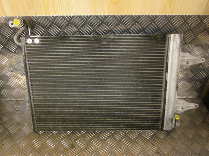 Skoda Fabia Køler Aircond Med OEM Nr. 6Q0820411J Fra Skoda Ophugger