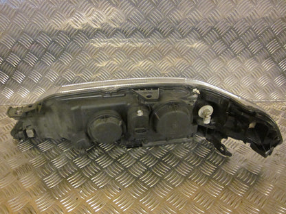 Renault Laguna 2 Forlygte Med OEM Nr. 8200002847 Fra Renault Ophugger