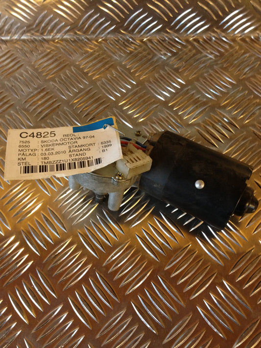 Skoda Octavia Viskermotor Med OEM Nr. Ophugger Fra Skoda Ophugger