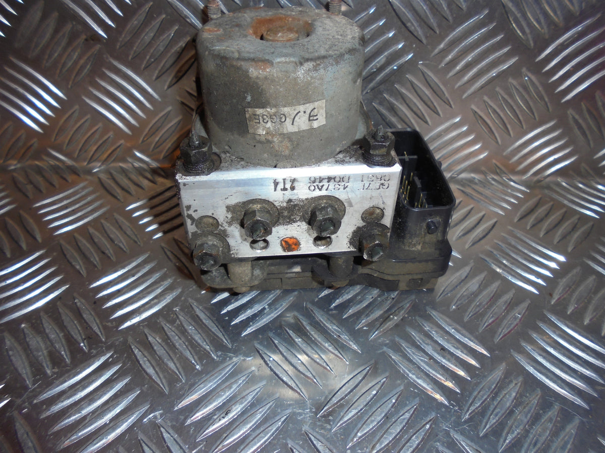 Mazda 626 Gf/Gw ABS Pumpe Med OEM Nr. MD42T40H22E2 Fra Mazda Ophugger