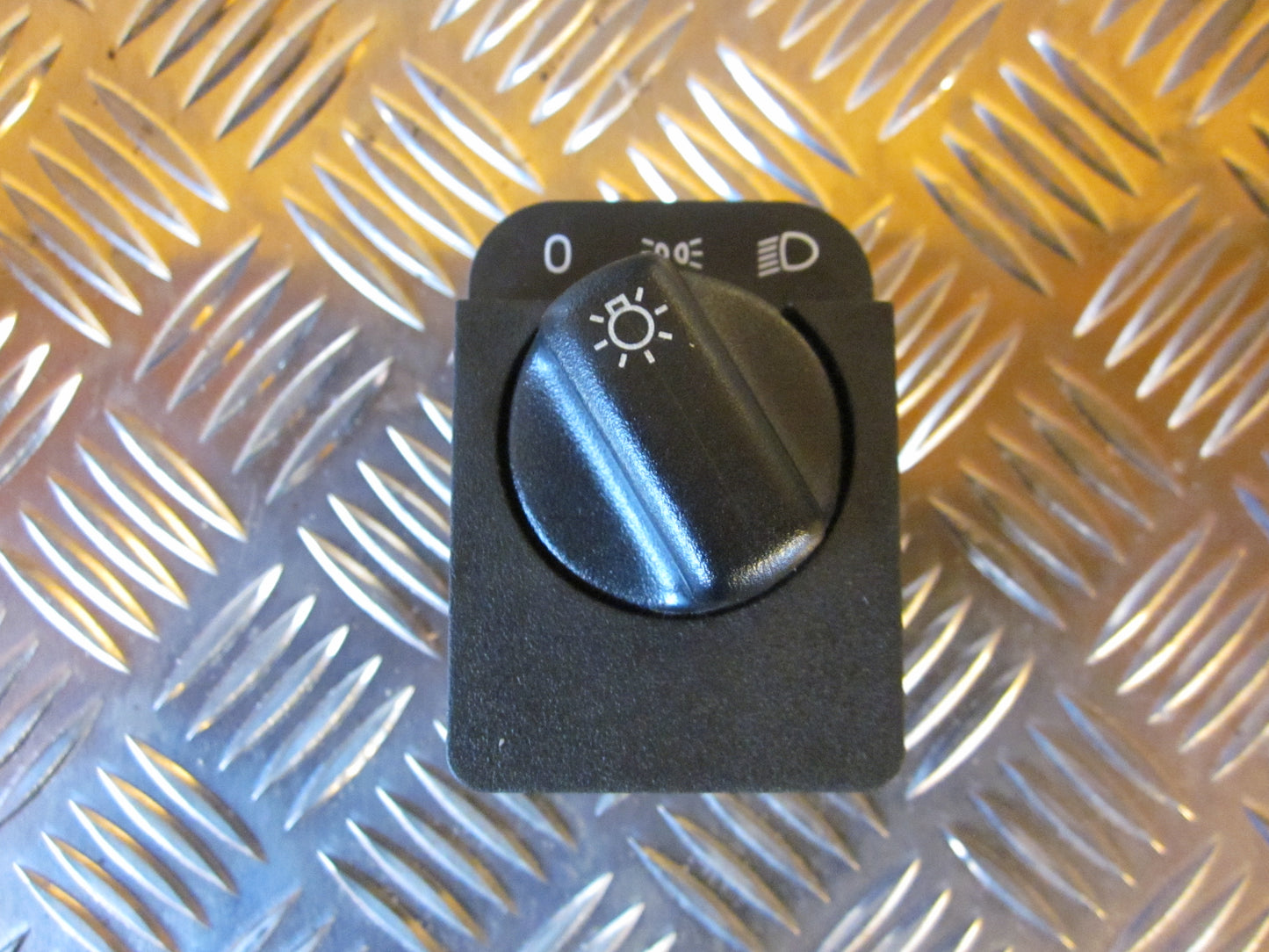 Opel Agila A Kontakt Lys Med OEM Nr. Ophugger Fra Opel Ophugger