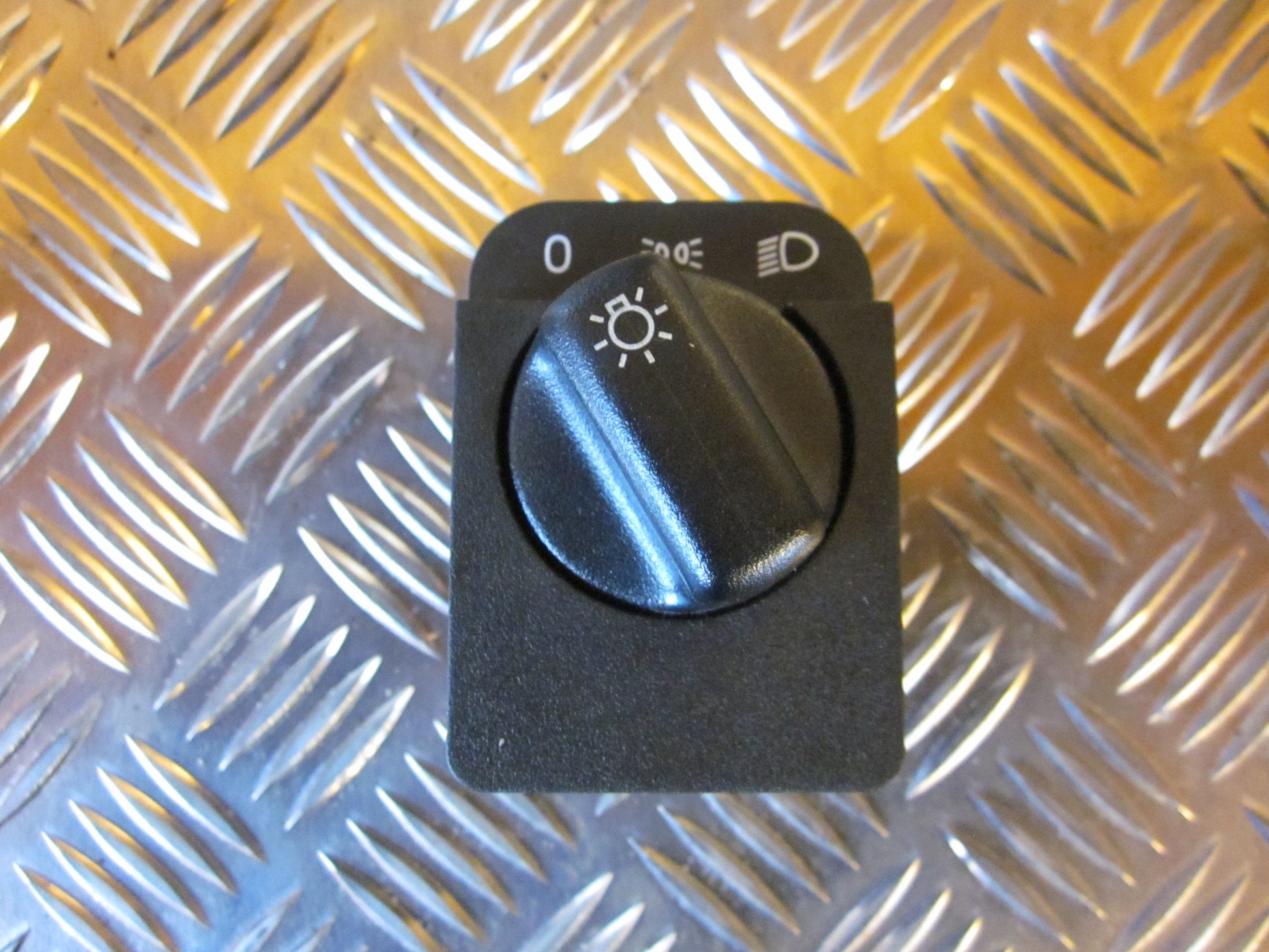 Opel Agila A Kontakt Lys Med OEM Nr. Ophugger Fra Opel Ophugger