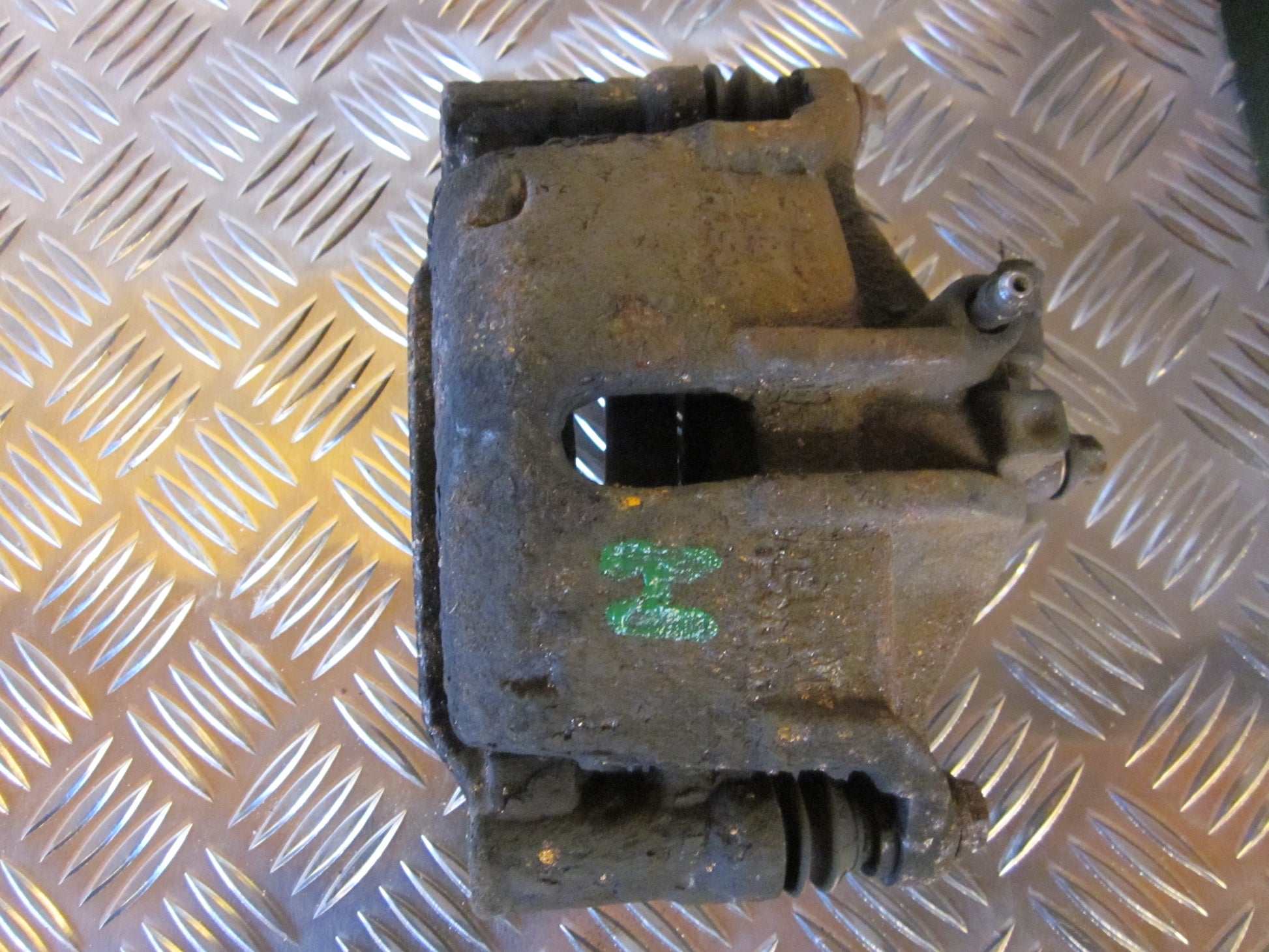 Opel Agila A Bremsekaliber HF Med OEM Nr. Ophugger Fra Opel Ophugger