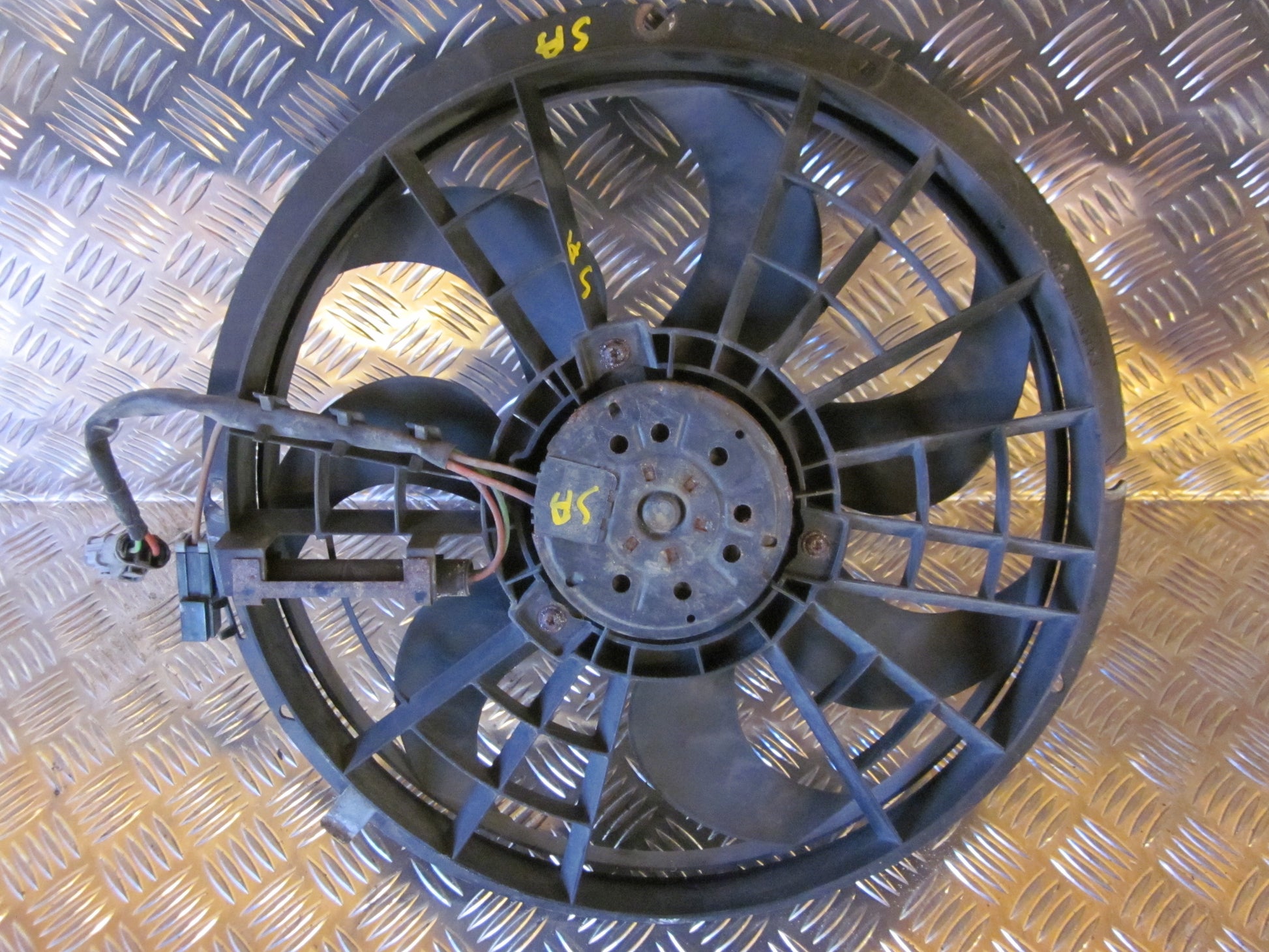 Volvo 70 Serie Kølerblæser El Med OEM Nr. Ophugger Fra Volvo Ophugger