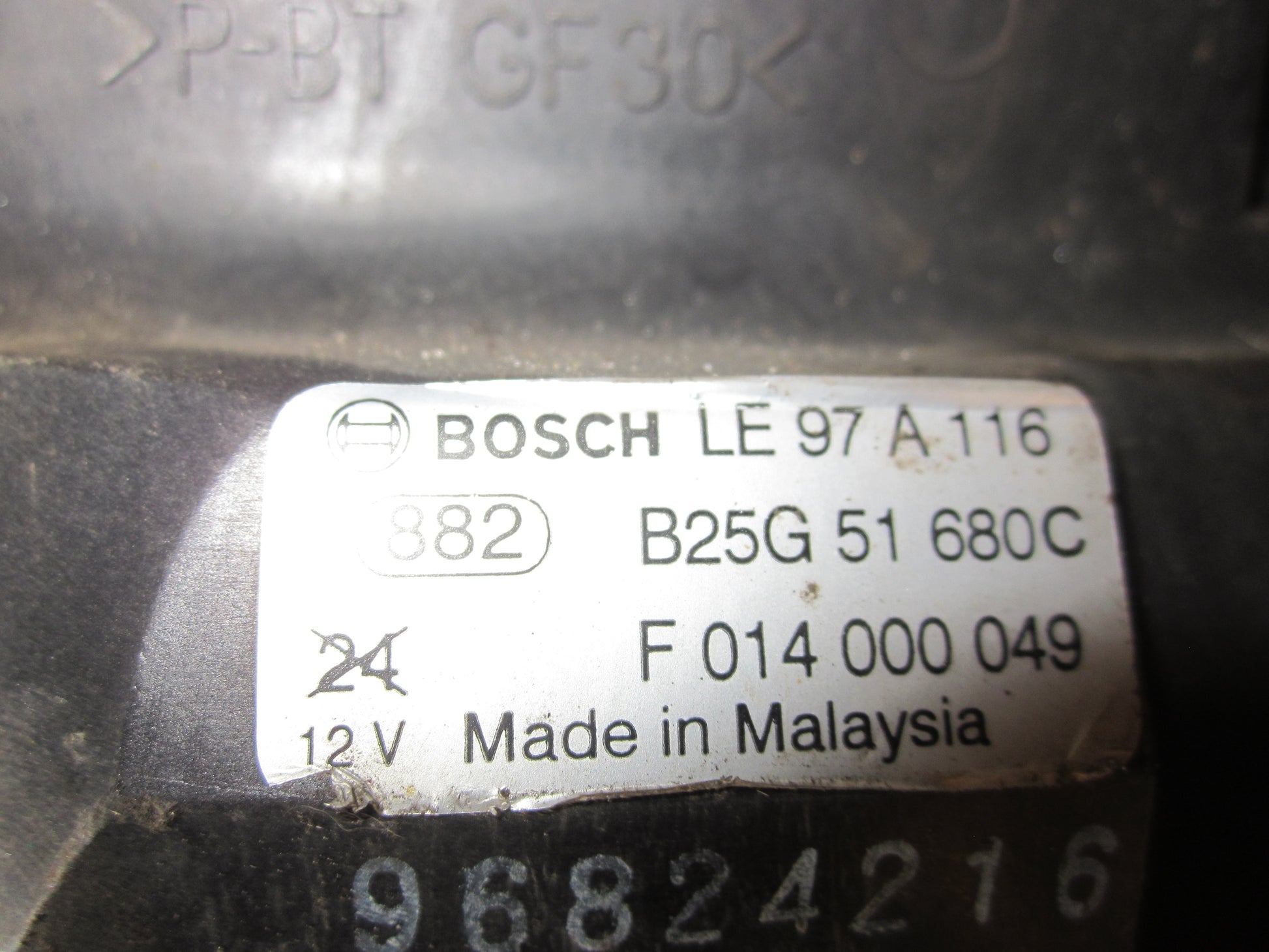 Mazda Premacy Tågelygte For Med OEM Nr. Ophugger Fra Mazda Ophugger