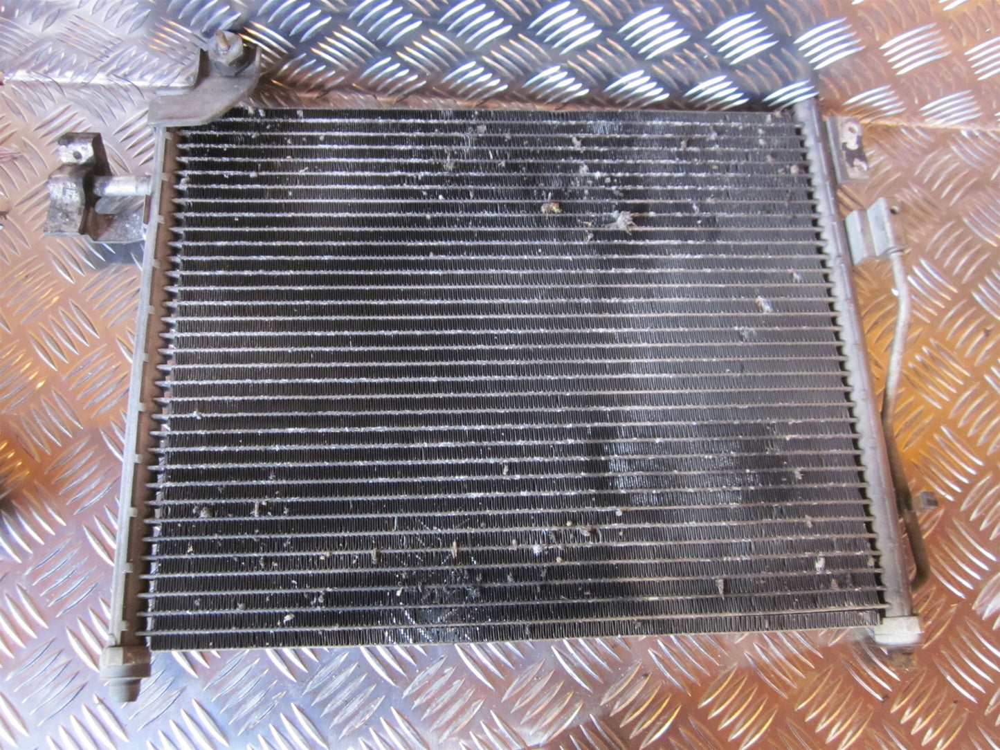 Mazda Premacy Køler Aircond Med OEM Nr. Ophugger Fra Mazda Ophugger
