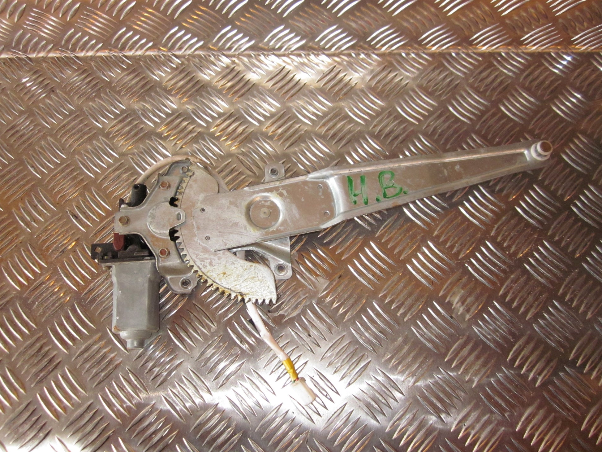 Mazda Premacy Rudemotor - Rudehejs Med OEM Nr. Ophugger Fra Mazda Ophugger