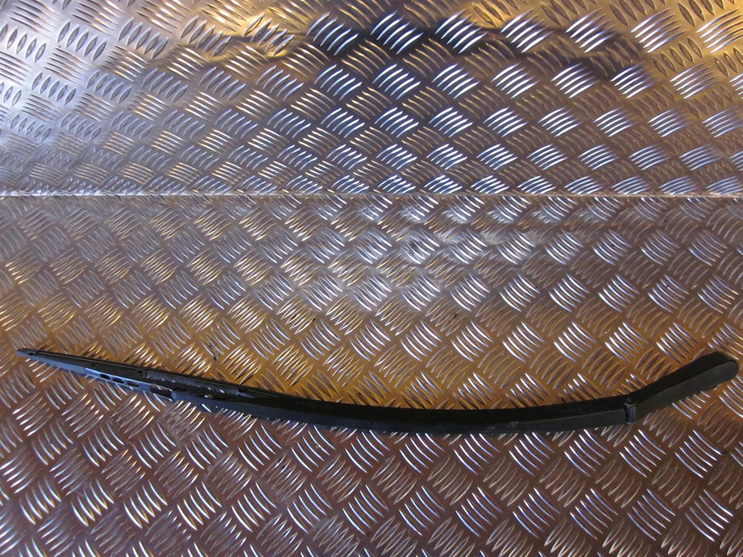 Alfa Romeo 147 Viskerarm Med OEM Nr. Ophugger Fra Alfa Romeo Ophugger