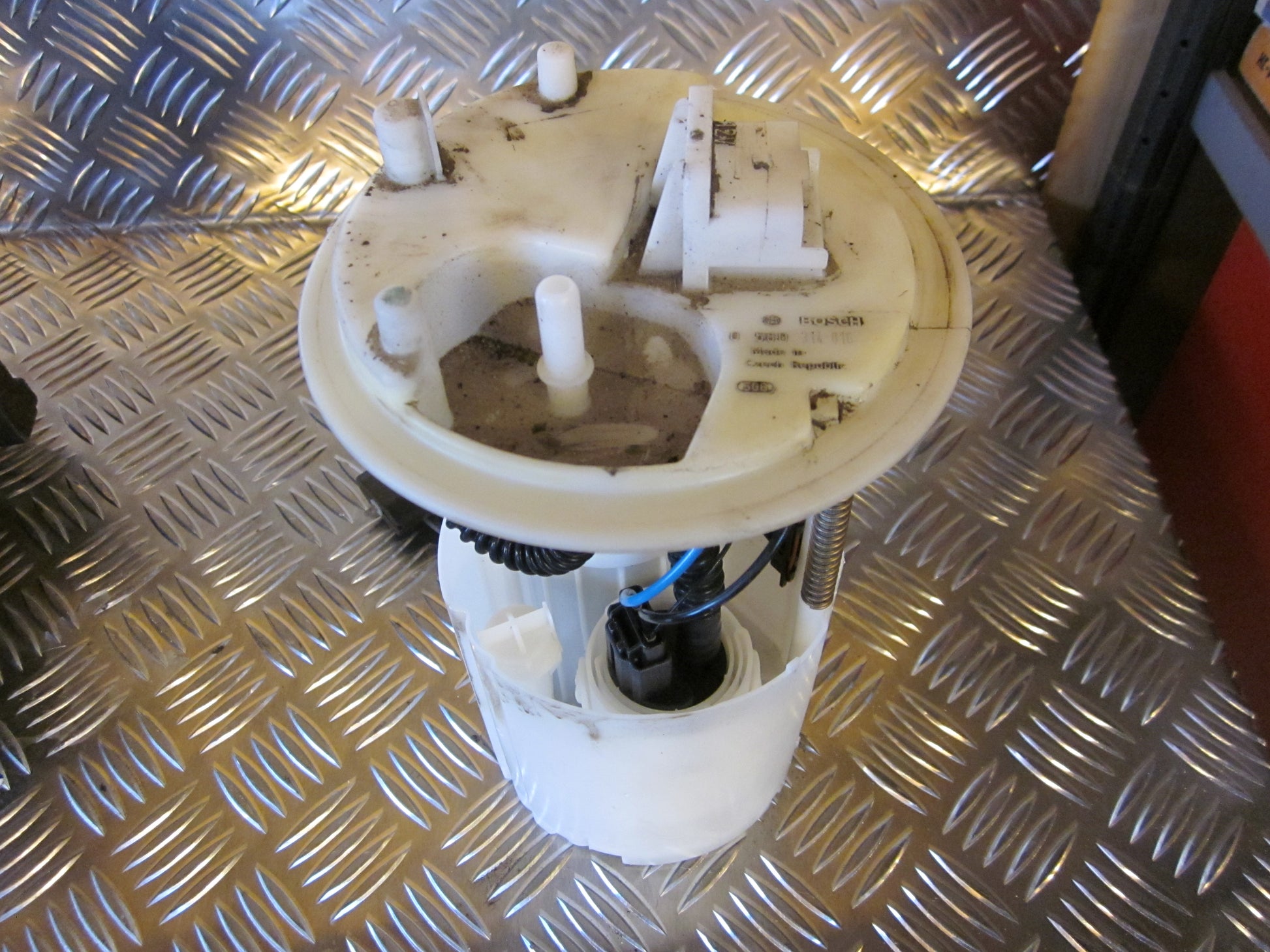 Alfa Romeo 147 Benz/Brændstofpumpe El Med OEM Nr. Ophugger Fra Alfa Romeo Ophugger